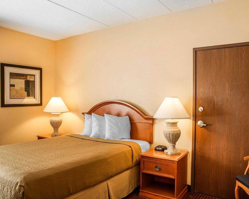 Quality Inn & Suites | restaurant | 1805 Airport Exchange Blvd, Erlanger, KY 41018, USA | 8597460300 OR +1 859-746-0300