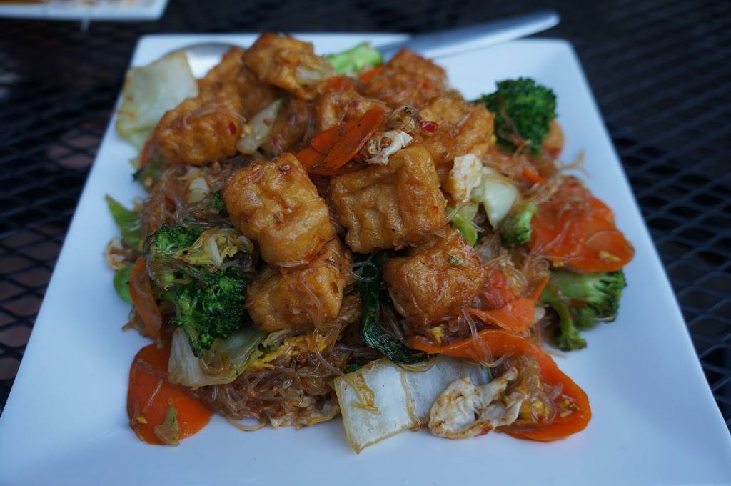 The Thai Kitchen | restaurant | 2220 Queen Anne Ave N, Seattle, WA 98109, USA | 2062858424 OR +1 206-285-8424