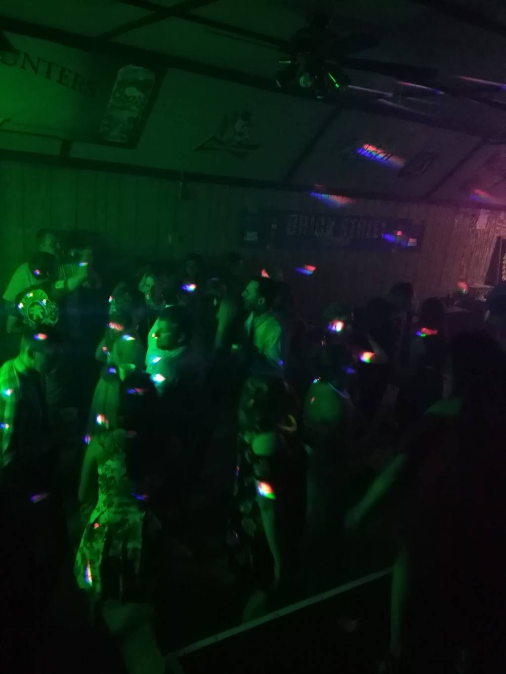 Brick Street Tavern | restaurant | 107 Wayne St, Fort Recovery, OH 45846, USA | 4193754888 OR +1 419-375-4888