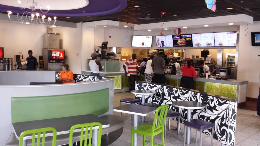 McDonalds | cafe | 1176 Ralph David Abernathy Blvd, Atlanta, GA 30310, USA | 4047554489 OR +1 404-755-4489