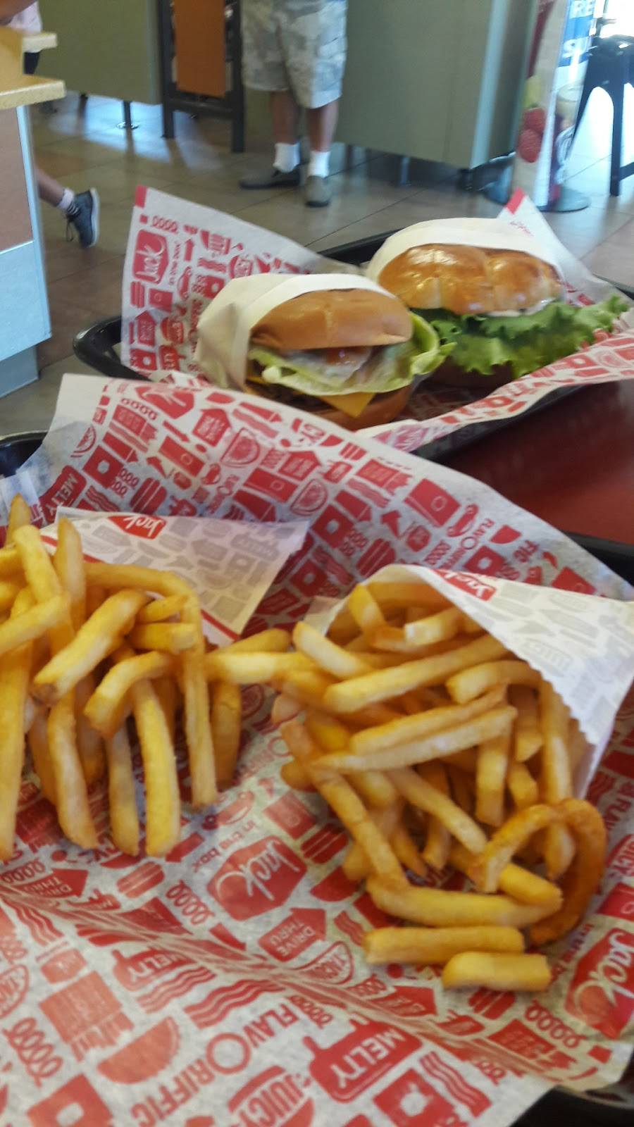 Jack in the Box | restaurant | 3191 Balfour Rd, Brentwood, CA 94513, USA | 9252407480 OR +1 925-240-7480