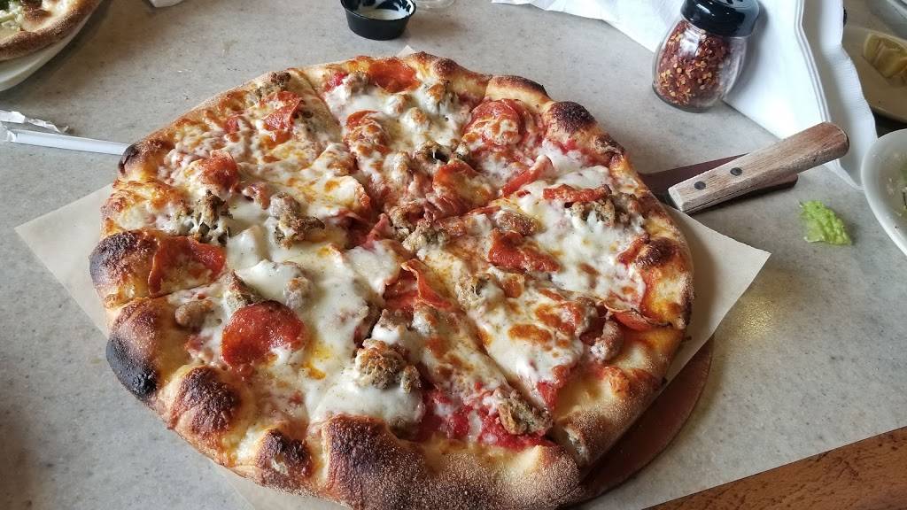 Flippers Pizzeria | meal delivery | 12525 FL-535, Orlando, FL 32836, USA | 4079389633 OR +1 407-938-9633