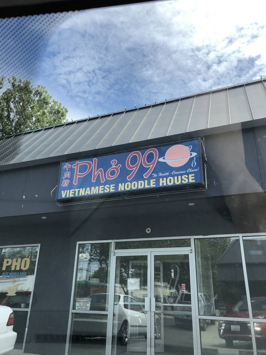 Pho 99 Vietnamese Noodle House | restaurant | 9828 15th Ave SW, Seattle, WA 98106, USA | 2067624699 OR +1 206-762-4699