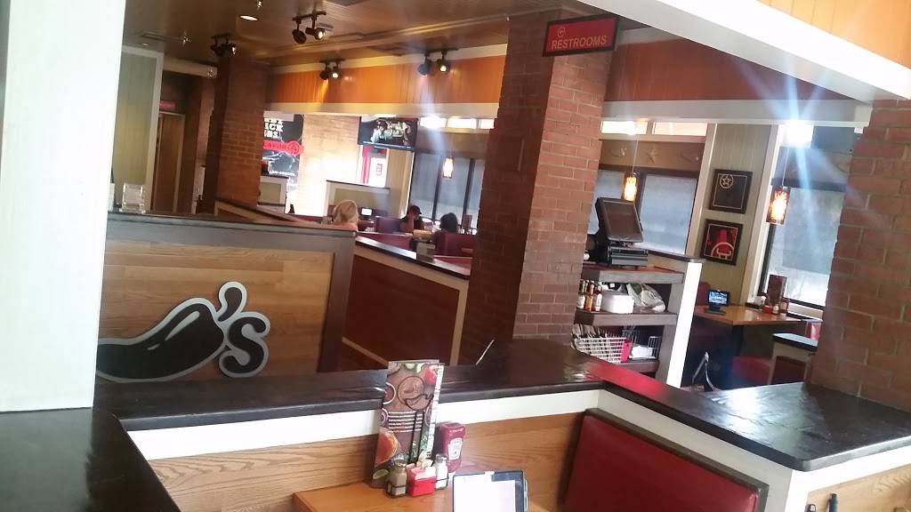 Chilis Grill & Bar | meal takeaway | 475 E Hospitality Ln, San Bernardino, CA 92408, USA | 9098856167 OR +1 909-885-6167