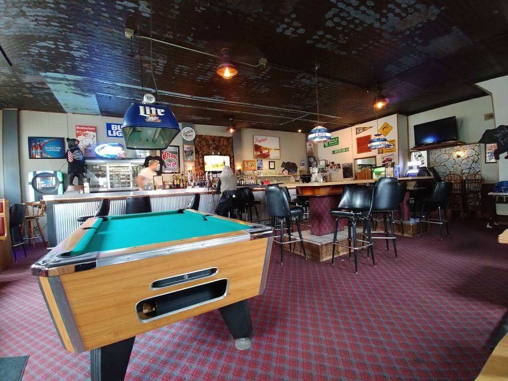 Bears Den | restaurant | 206 Lake St, Pepin, WI 54759, USA | 7154423451 OR +1 715-442-3451