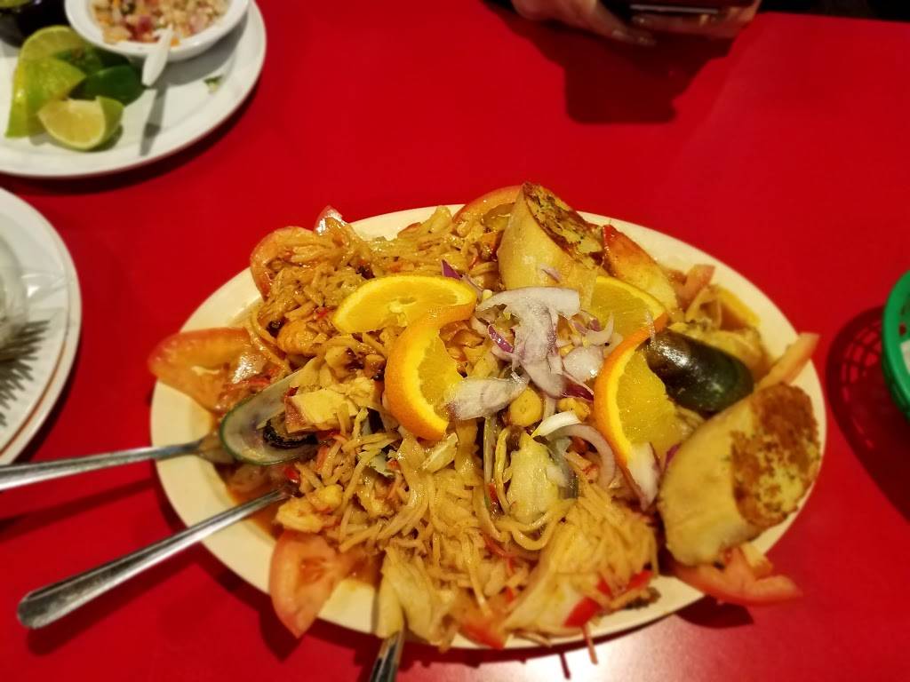 Las Islas Marias | restaurant | 8201 S Pulaski Rd, Chicago, IL 60652, USA | 7733404285 OR +1 773-340-4285