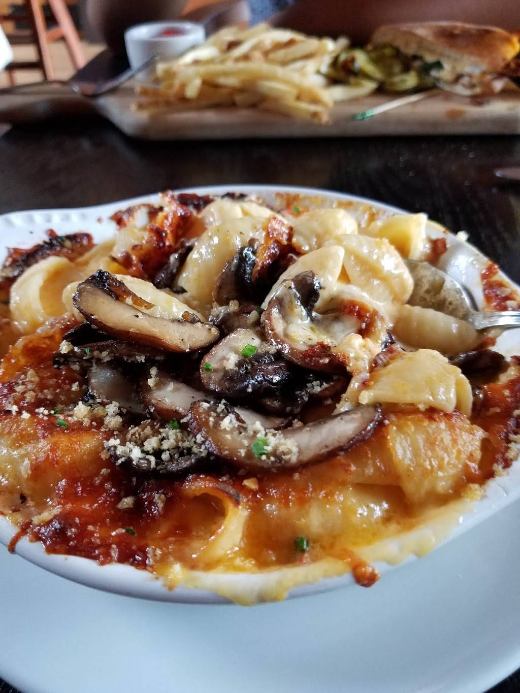 Edendale Restaurant and Bar | restaurant | 2838 Rowena Ave, Los Angeles, CA 90039, USA | 3236662000 OR +1 323-666-2000