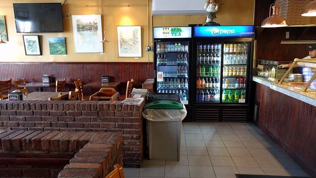 La Bella Pizza Bistro | restaurant | 194 Main St, New Paltz, NY 12561, USA | 8452552633 OR +1 845-255-2633