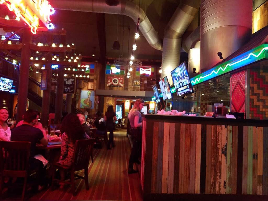 Bone Daddys | restaurant | 76017, 415 E Interstate 20, Arlington, TX 76018, USA | 8177047744 OR +1 817-704-7744