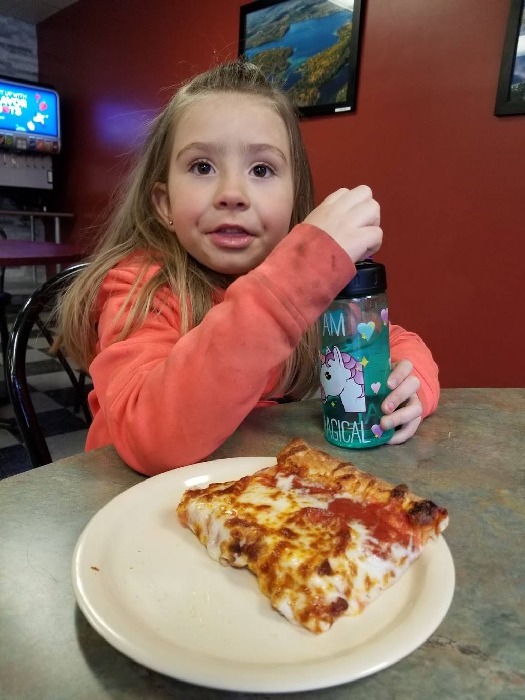 Papa Js Pizzeria | restaurant | 18557 Maple St, Lake Ann, MI 49650, USA | 2312757007 OR +1 231-275-7007