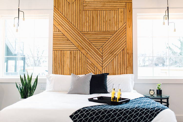 Vandyke Bed and Beverage | restaurant | 105 S 11th St, Nashville, TN 37206, USA | 6156196770 OR +1 615-619-6770