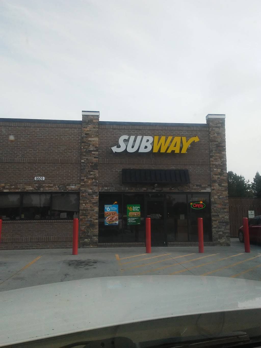 Subway | restaurant | 1601 Wiley Lewis Rd, Greensboro, NC 27406, USA | 3366178167 OR +1 336-617-8167