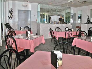 Joes Fleetwood Pizzeria | restaurant | 9 W Broad St, Mt Vernon, NY 10552, USA | 9146640045 OR +1 914-664-0045