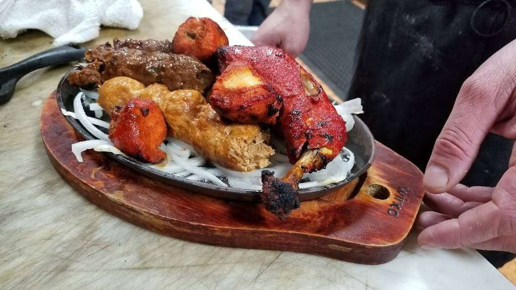 Evans BBQ - Indian & Pakistani | restaurant | 21003 Encino Commons #104, San Antonio, TX 78259, USA | 2104952528 OR +1 210-495-2528