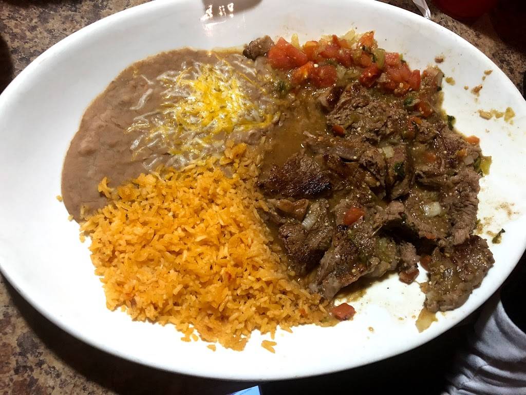 Salsas Mexican Restaurant | restaurant | 3863 S Nova Rd, Port Orange, FL 32127, USA | 3867678237 OR +1 386-767-8237