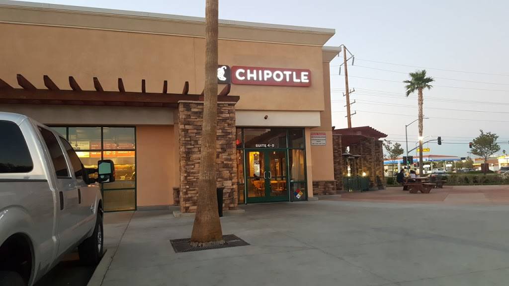 Chipotle Mexican Grill | restaurant | 19179 Bear Valley Rd Ste 4, Apple Valley, CA 92308, USA | 7602405703 OR +1 760-240-5703