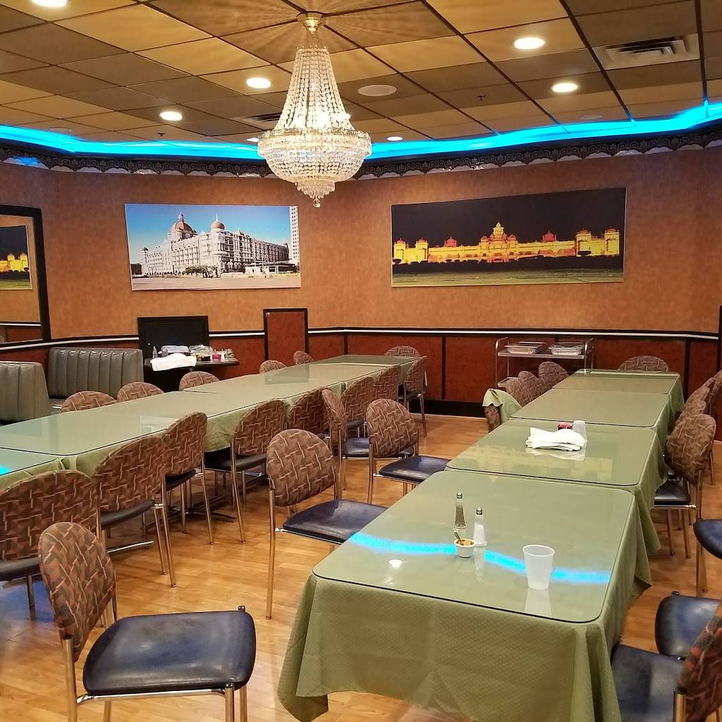 Green chili indian Restaurant | restaurant | 707 Rivergate Pkwy, Goodlettsville, TN 37072, USA | 6152165588 OR +1 615-216-5588