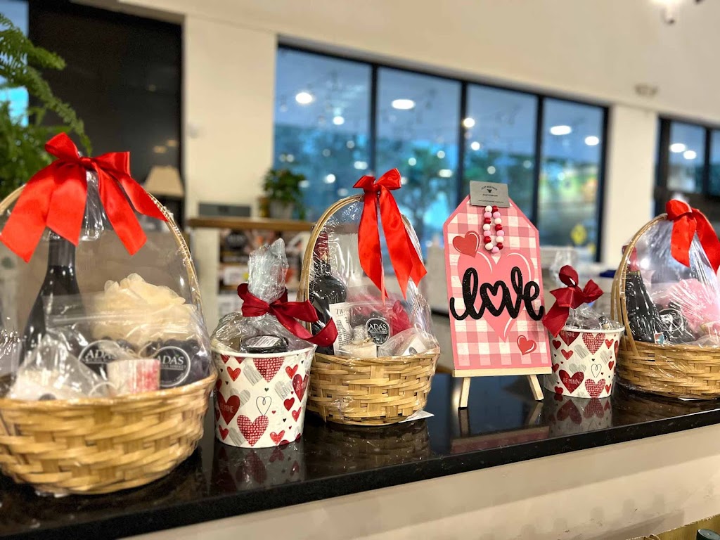 Adas Natural Market | cafe | 7070 College Pkwy, Fort Myers, FL 33907, USA | 2399399600 OR +1 239-939-9600