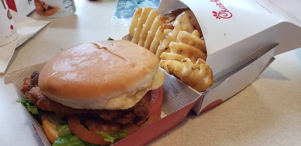 Chick-fil-A | restaurant | 8492 TN-3 N, Millington, TN 38053, USA | 9018721115 OR +1 901-872-1115