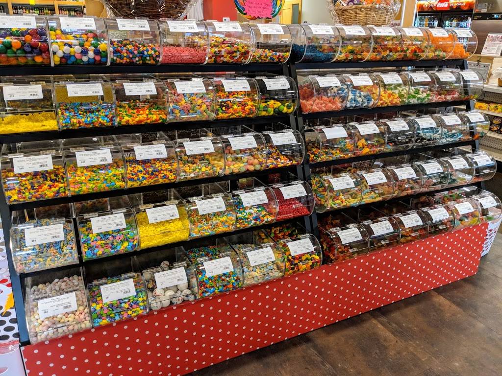 Millie Dindots | restaurant | 4792 E Main St, Millersburg, OH 44654, USA | 8333463687 OR +1 833-346-3687