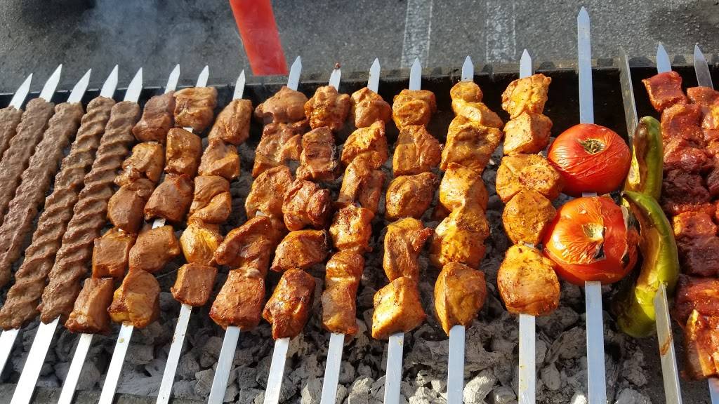 Hoviks Famous Meat & Deli | meal takeaway | 17660 Chatsworth St, Granada Hills, CA 91344, USA | 8183602400 OR +1 818-360-2400