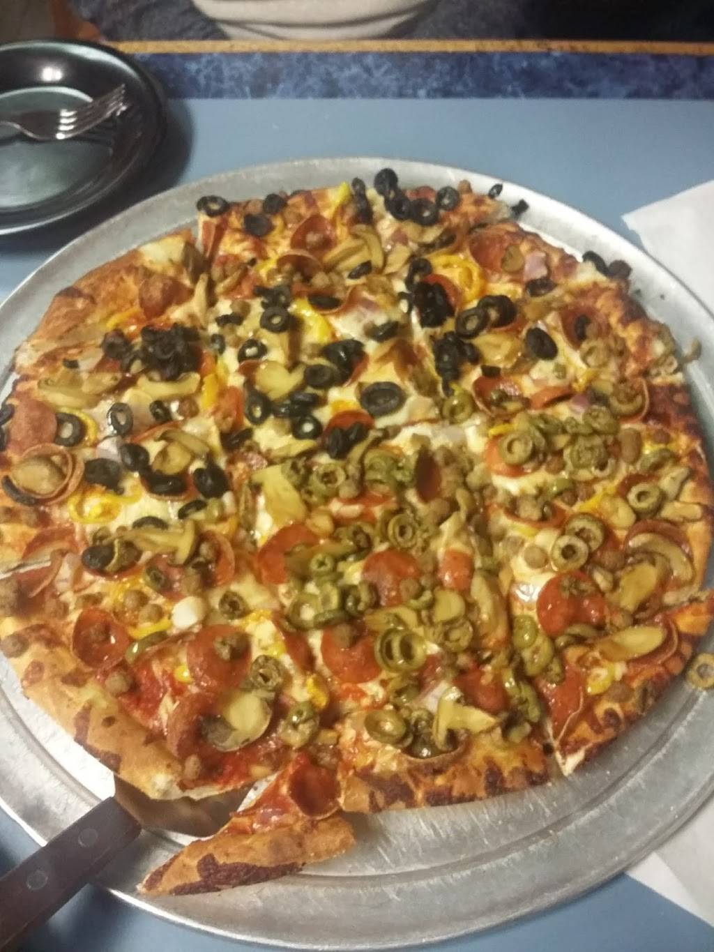 Amicis Pizza | restaurant | 222 Kirk St, West Lafayette, OH 43845, USA | 7405451923 OR +1 740-545-1923