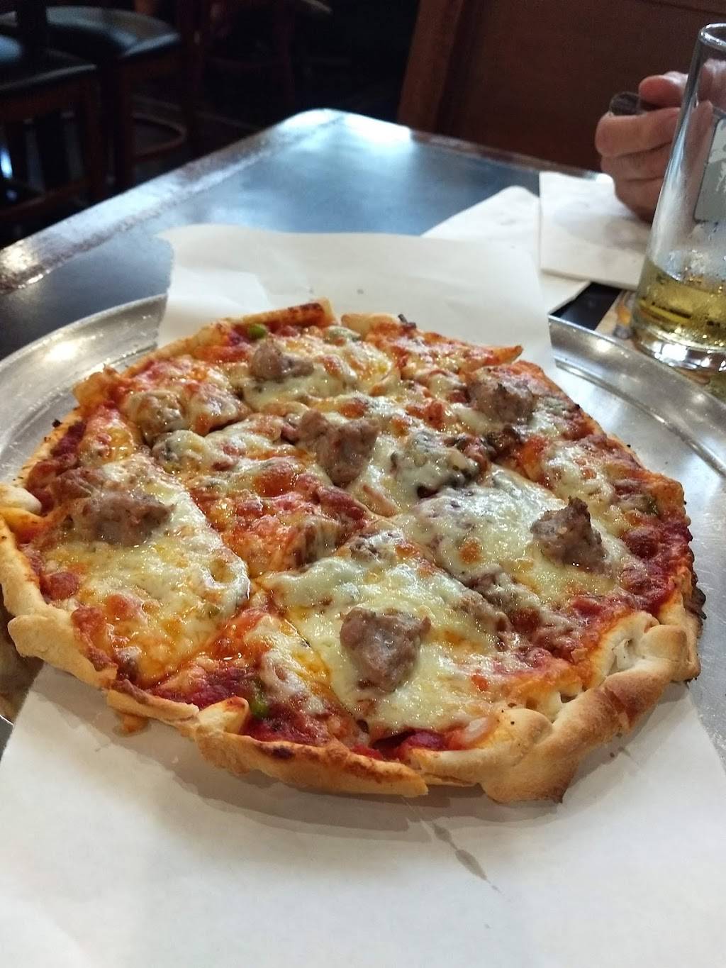 ONeills Pizza Pub | restaurant | 50 Main St E, Elgin, MN 55932, USA | 5078713377 OR +1 507-871-3377