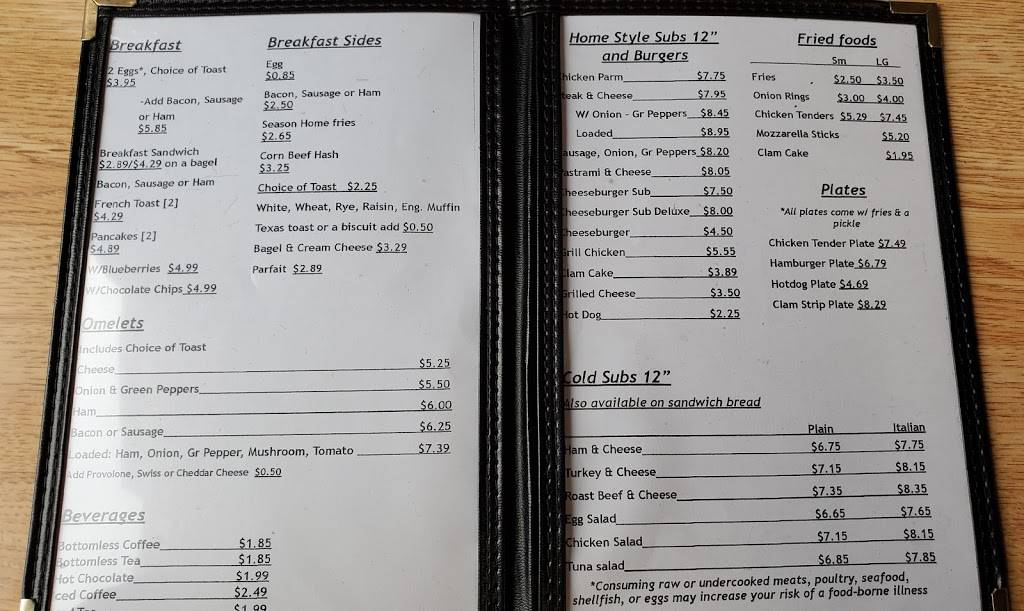 Krista’s Four Seasons | restaurant | 256 Sebago Rd, Sebago, ME 04029, USA | 2077875037 OR +1 207-787-5037