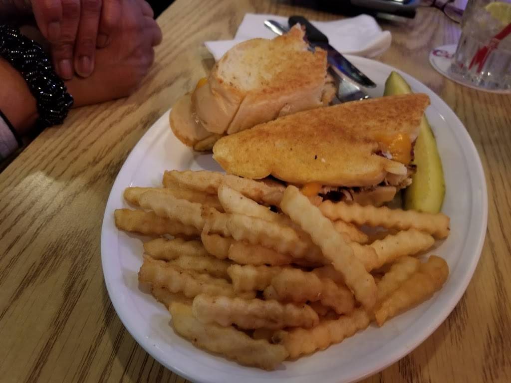 Rambos Bar & Grill | restaurant | 140 W Market St, Somonauk, IL 60552, USA | 8154981997 OR +1 815-498-1997