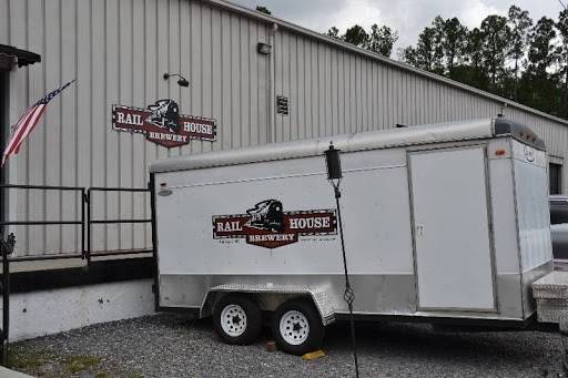 Railhouse Brewery | restaurant | 105 E South St, Aberdeen, NC 28315, USA | 9107835280 OR +1 910-783-5280