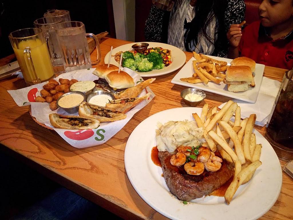 Chilis Grill & Bar | meal takeaway | 5090 Smithridge Dr, Reno, NV 89502, USA | 7758297775 OR +1 775-829-7775