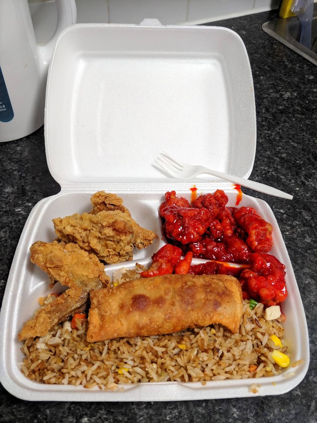 Egg Roll King | restaurant | 85 Courtland Ave E, Kitchener, ON N2G 2T6, Canada | 5197499869 OR +1 519-749-9869