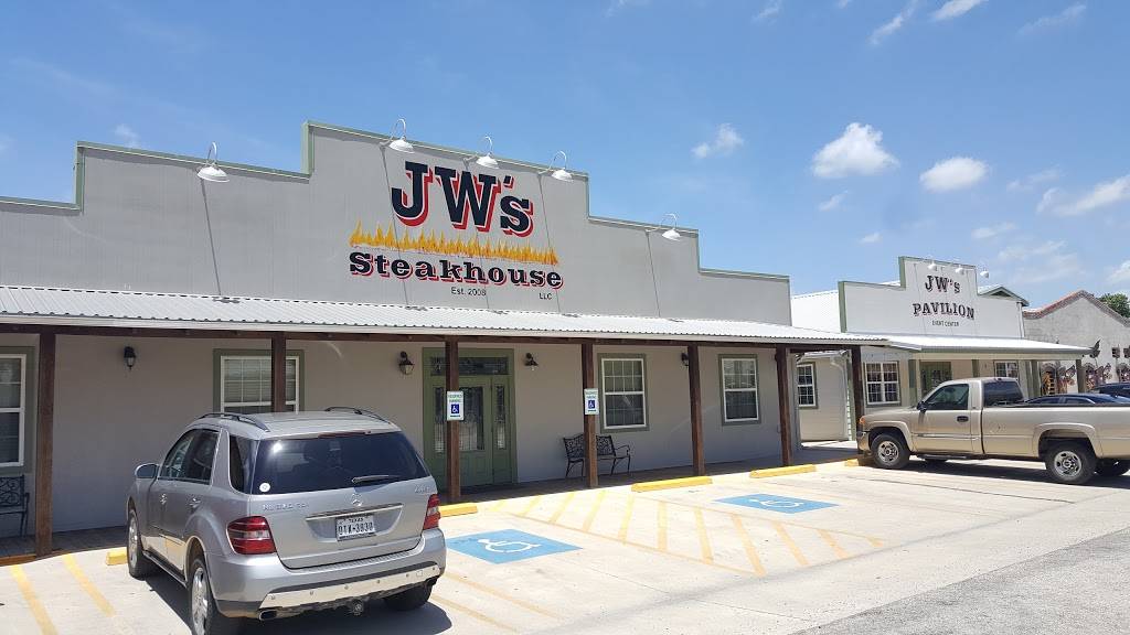 J Ws Steakhouse | restaurant | 122 S Hauptstrasse St, Carmine, TX 78932, USA | 9792784240 OR +1 979-278-4240
