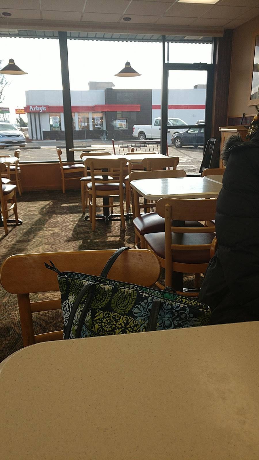 Wendys | restaurant | 233 S 2nd St, Coshocton, OH 43812, USA | 7406226600 OR +1 740-622-6600