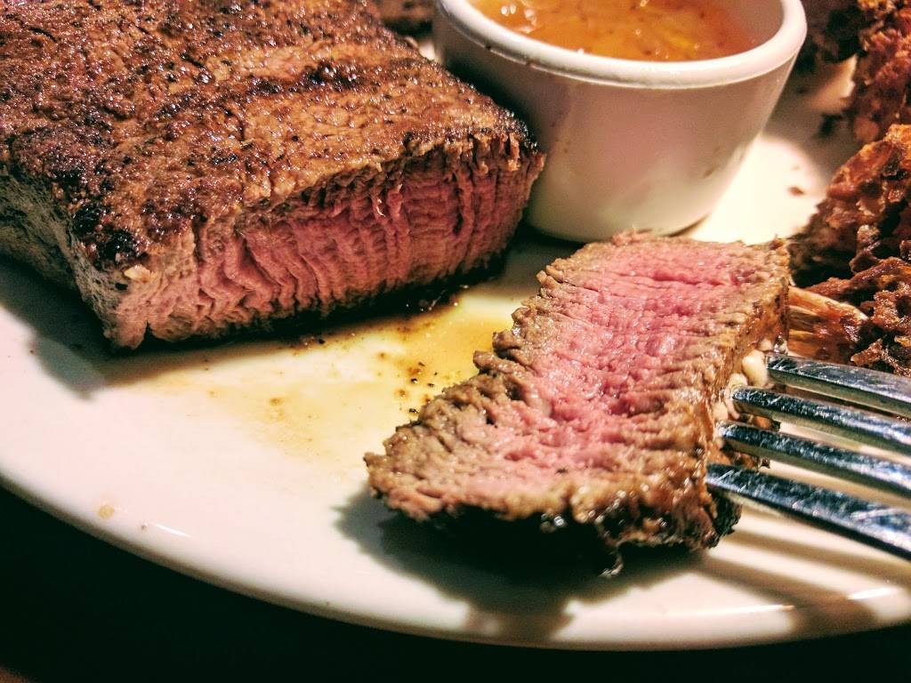 Outback Steakhouse | restaurant | 3020 Crain Hwy, Waldorf, MD 20601, USA | 3016454120 OR +1 301-645-4120