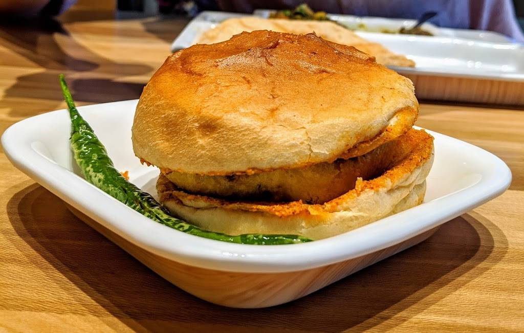 NeeHees Indian Vegetarian Street Food | restaurant | 6080 Sawmill Rd, Dublin, OH 43017, USA | 6143896304 OR +1 614-389-6304