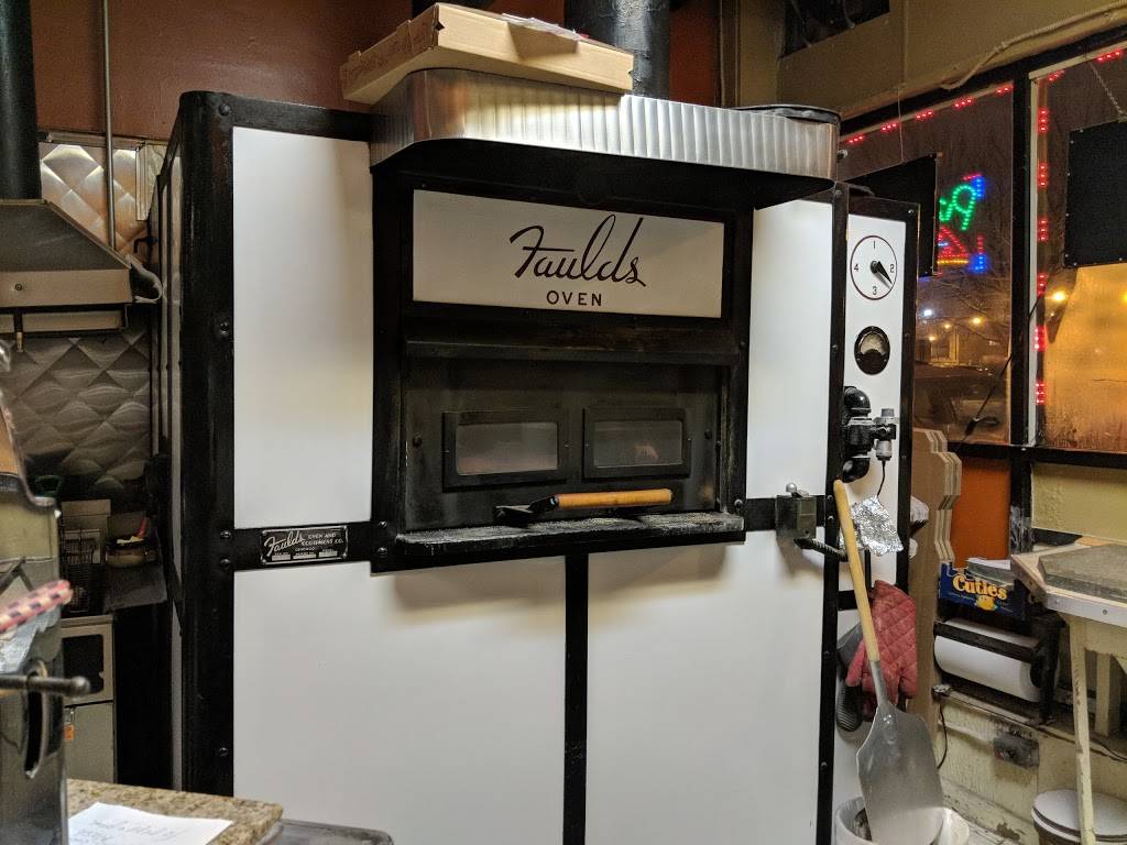 Sanos Pizzeria | restaurant | 4469 W Lawrence Ave, Chicago, IL 60630, USA | 7737259863 OR +1 773-725-9863