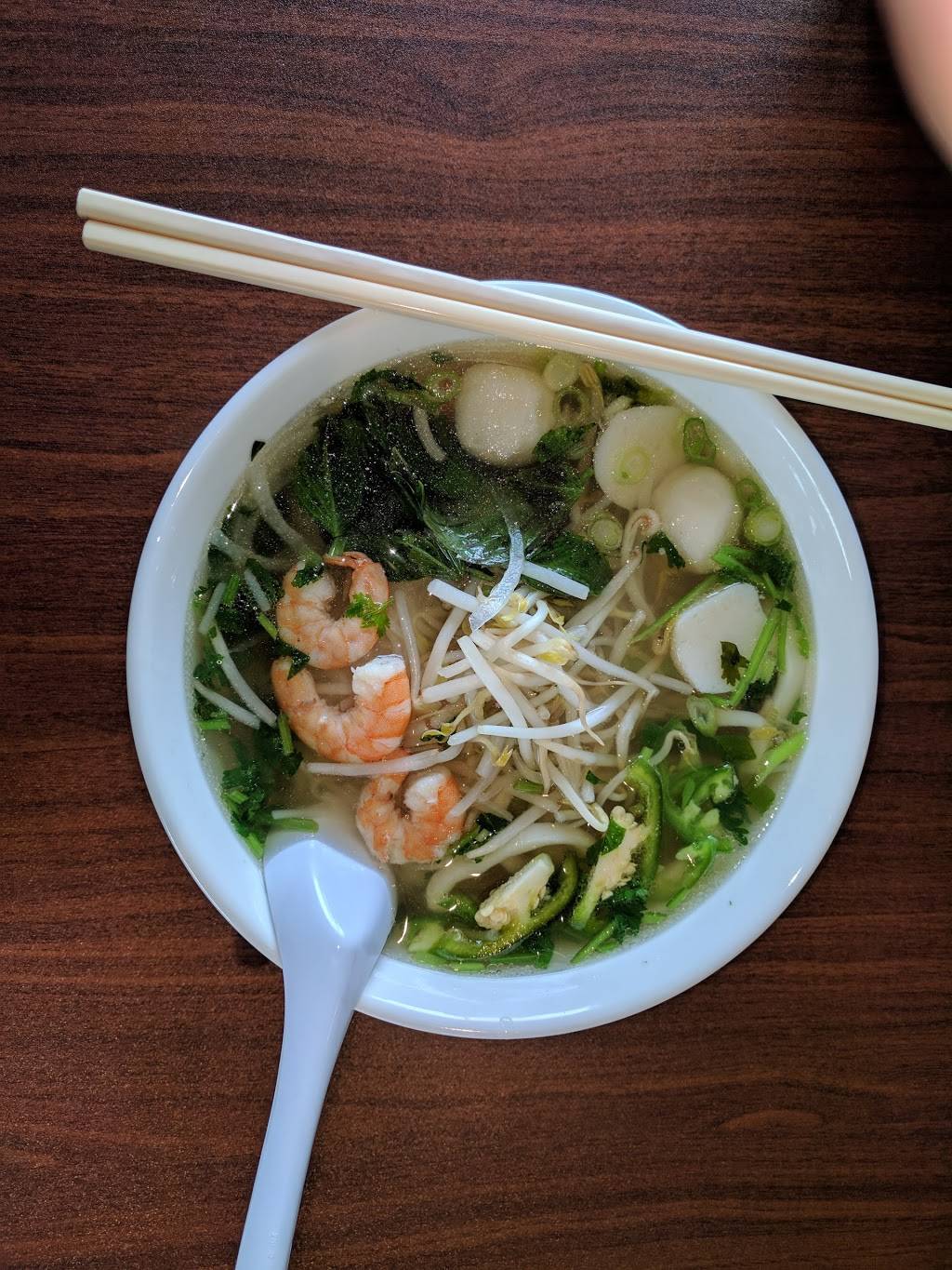 Les Kitchen | restaurant | 18 Mill Plain Rd, Danbury, CT 06811, USA | 2034563312 OR +1 203-456-3312