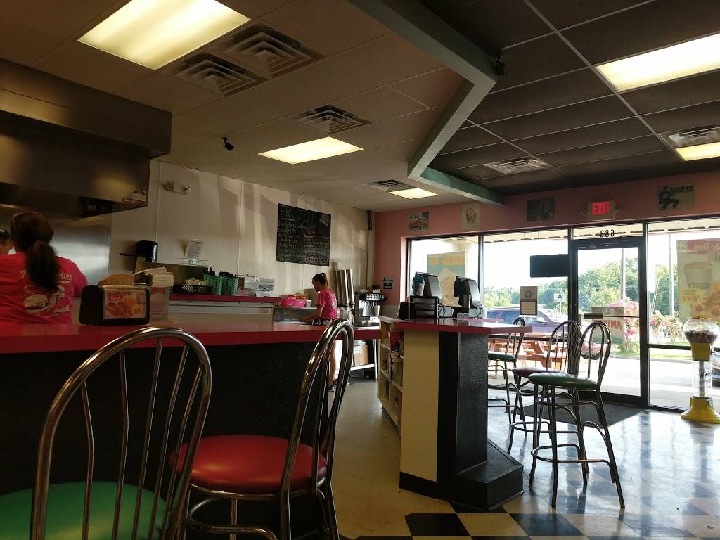 Hwy 55 Burgers Shakes & Fries | restaurant | 683 SC-9 Bypass, Lancaster, SC 29720, USA | 8032857777 OR +1 803-285-7777