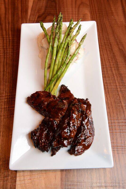 Kings Dining & Entertainment World Headquarters | restaurant | 35 Walnut St #200, Wellesley, MA 02481, USA | 8555222695 OR +1 855-522-2695