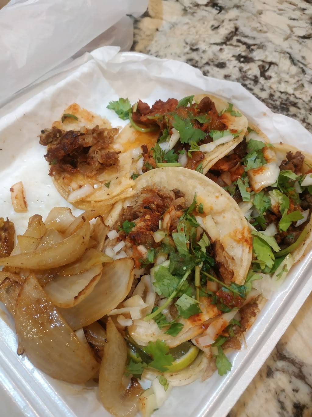 Taqueria de Jalisco | restaurant | 3015 E Thomas Rd, Phoenix, AZ 85016, USA | 6025860715 OR +1 602-586-0715