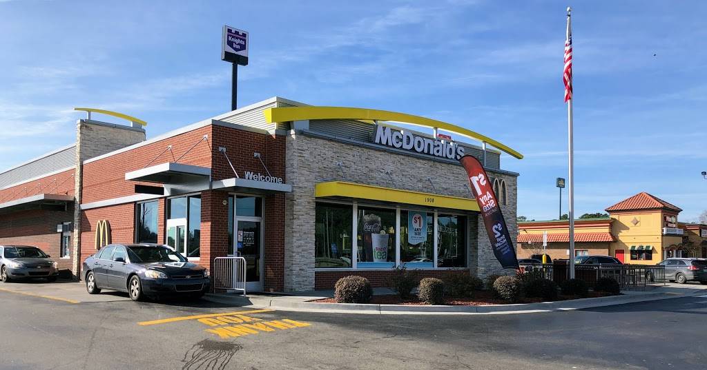 McDonalds | cafe | 1908 W Lucas St, Florence, SC 29501, USA | 8436694546 OR +1 843-669-4546