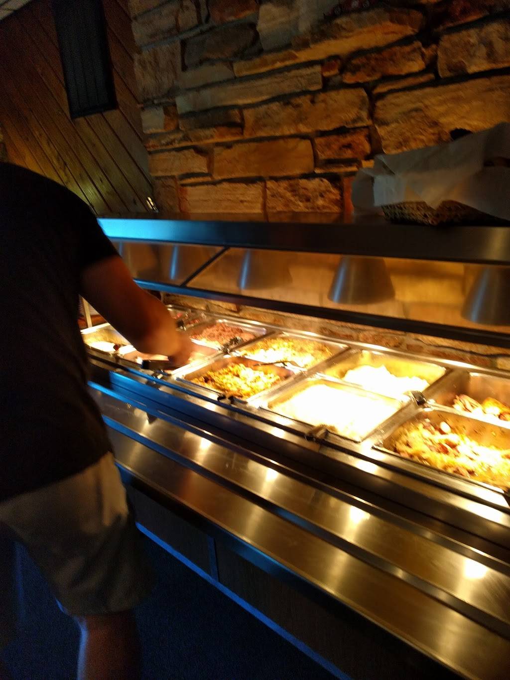 Richards Restaurant and Bar | restaurant | 5305 N 32nd Ave, Wausau, WI 54401, USA | 7156757070 OR +1 715-675-7070