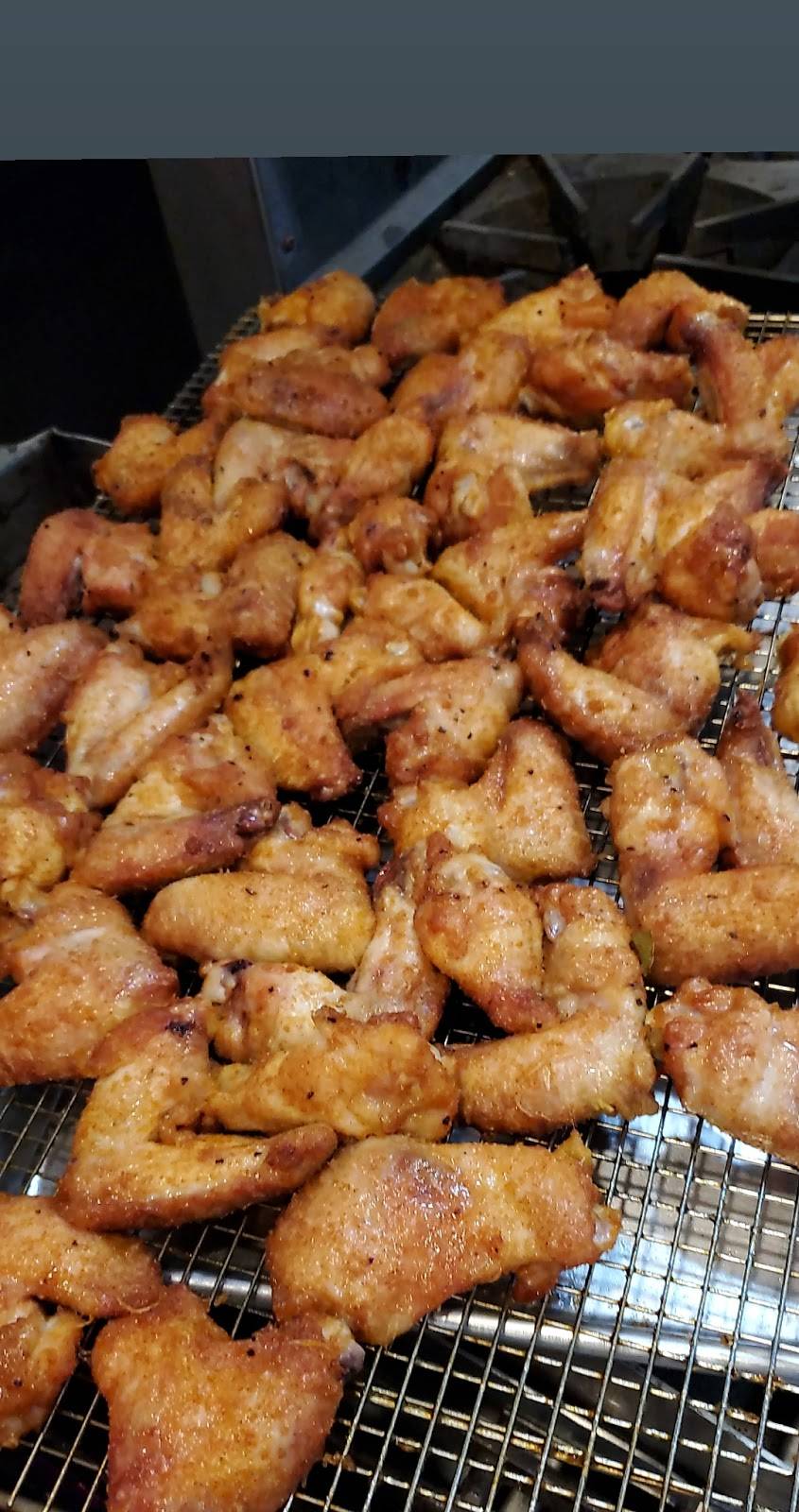 Senders Smoke Joint | restaurant | 190 W Englewood Ave, Teaneck, NJ 07666, USA | 2013572255 OR +1 201-357-2255