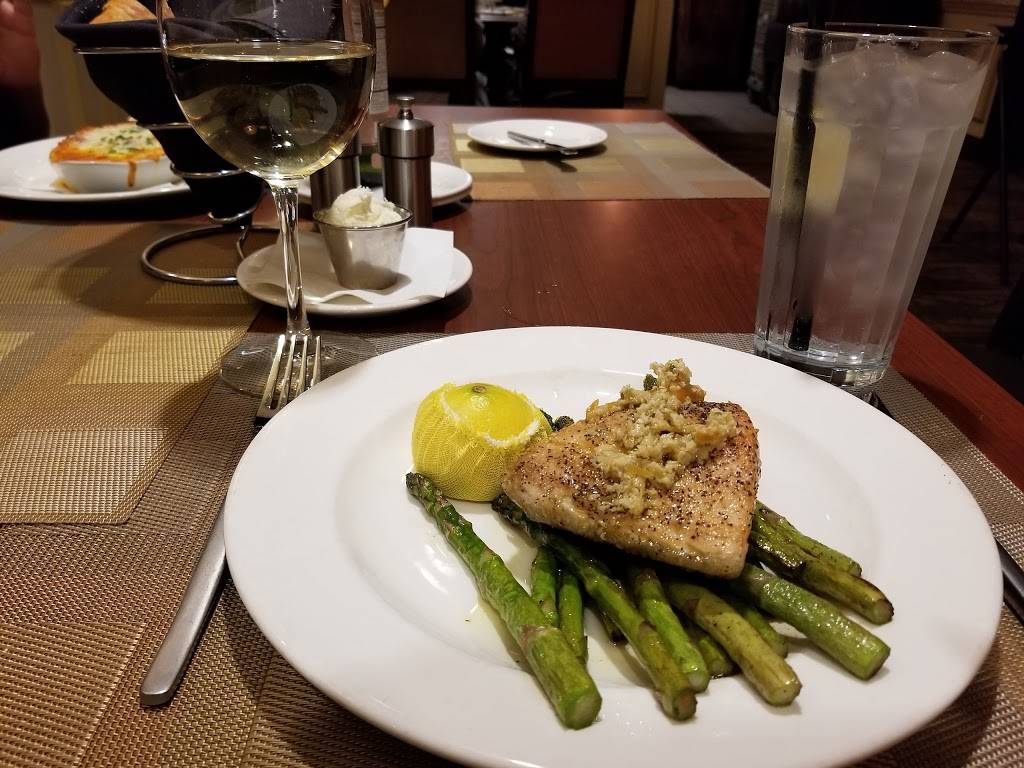 Augustinos Italian Eatery and Prime Steaks | restaurant | 2 10th St, Augusta, GA 30901, USA | 7068236521 OR +1 706-823-6521