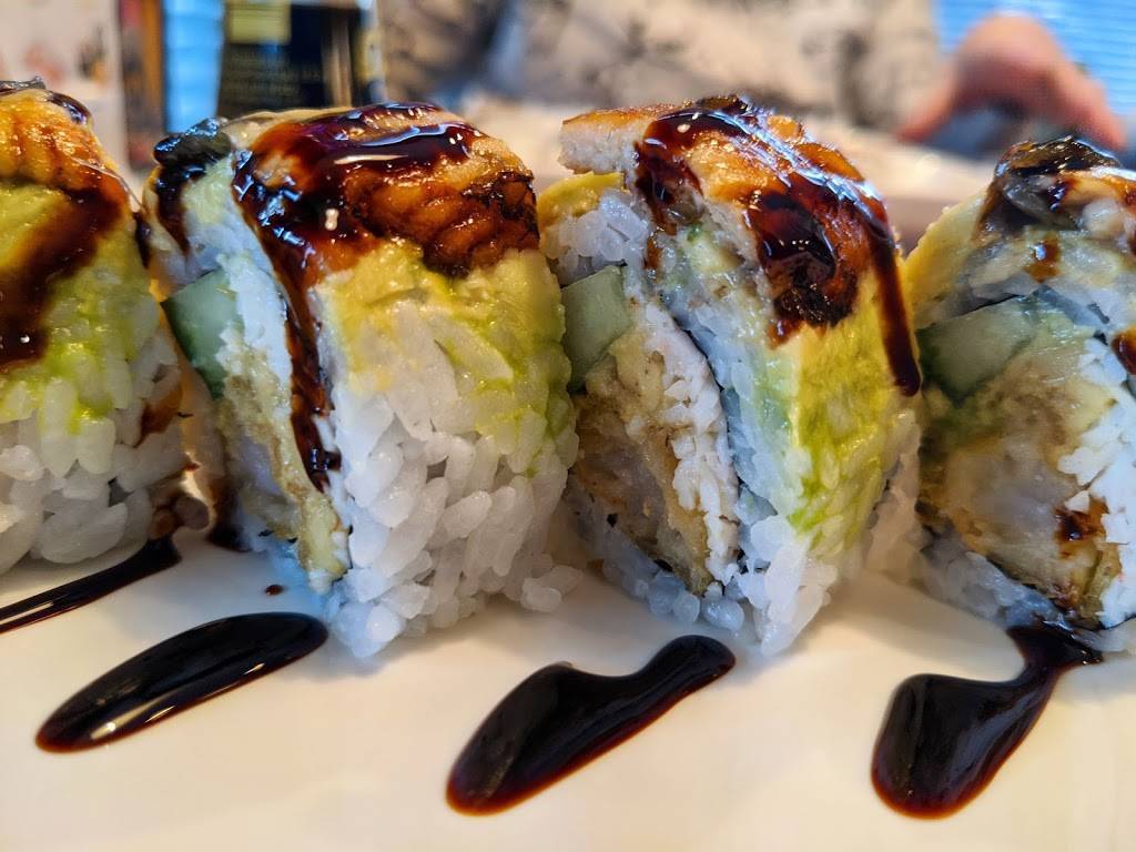 Rolls and Rolls + Sushi | restaurant | 11011 NE 12th St c1, Bellevue, WA 98004, USA | 4254544313 OR +1 425-454-4313