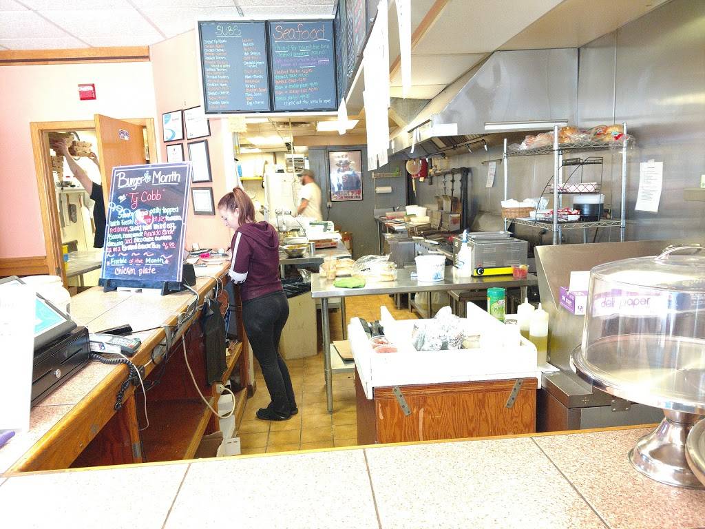 Your Place & Ours Pizza & Subs | meal delivery | 8 Elm Park, Groveland, MA 01834, USA | 9783747409 OR +1 978-374-7409