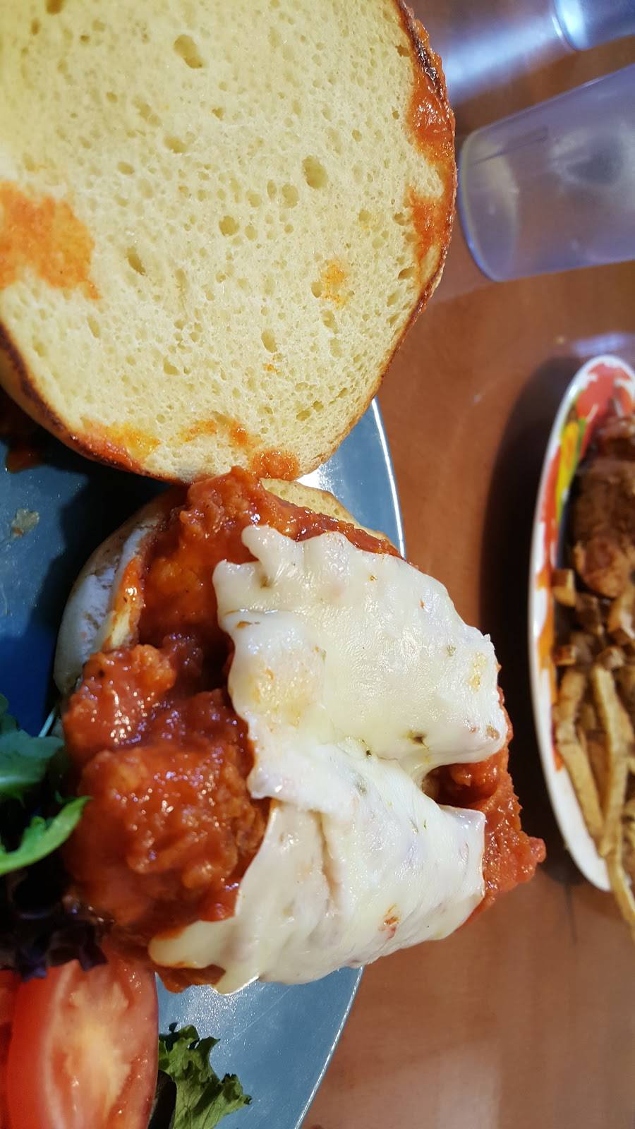 B Town Diner | restaurant | 211 N Walnut St, Bloomington, IN 47404, USA | 8128220300 OR +1 812-822-0300