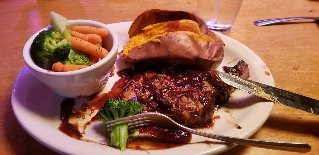 Texas Roadhouse | restaurant | 2702 Wilma Rudolph Blvd Suite A, Clarksville, TN 37040, USA | 9315519004 OR +1 931-551-9004