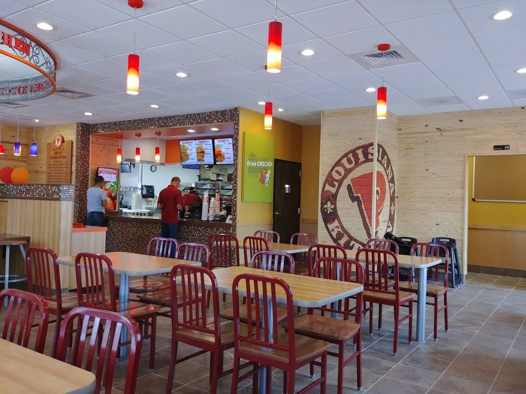 Popeyes Louisiana Kitchen | restaurant | 852 Buenaventura Blvd, Kissimmee, FL 34743, USA | 4078374082 OR +1 407-837-4082